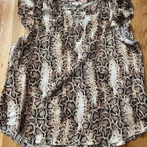 Chic soul 1x leopard flutter sleeve blouse